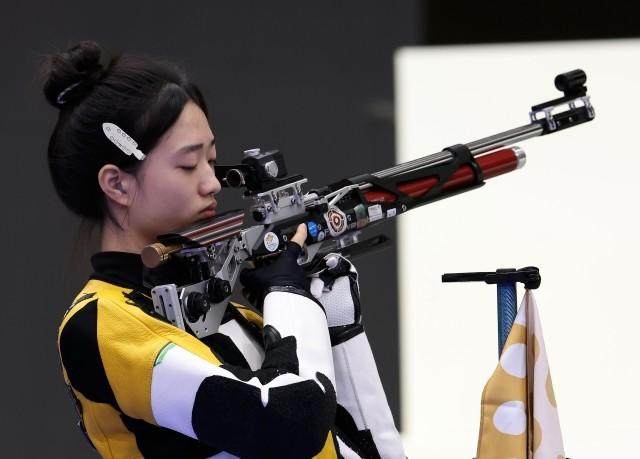 1722296083893017298.jpg huangyuting.jpg